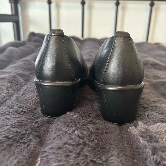 Dansko Black Leather Heels Size 38 - Picture 7 of 8